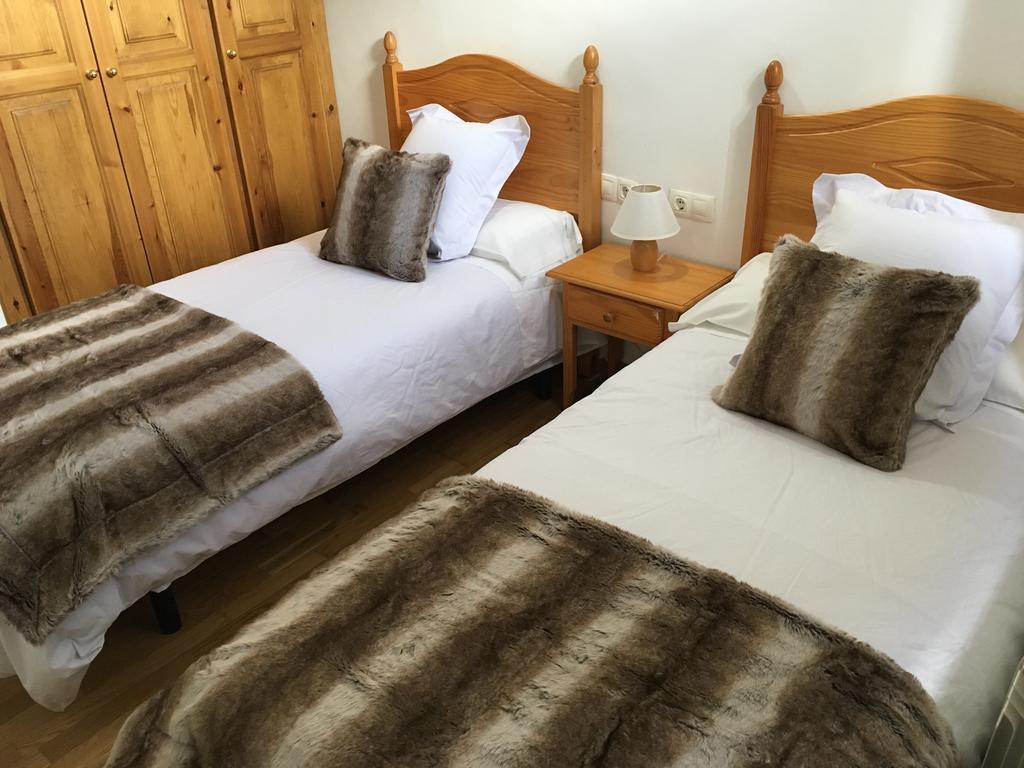 Vora Riu Apartment Esterri D'Aneu Bagian luar foto